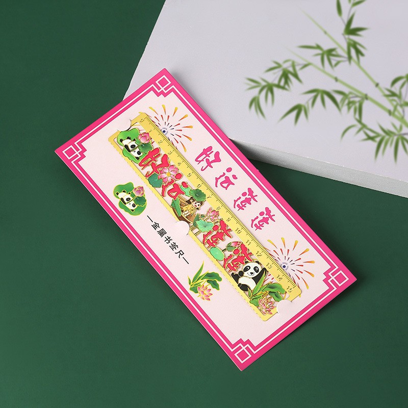 Panda creativo lindos marcadores de metales marcadores huecos de bronce estilo chino Wenchuang marcas de lectura carpeta al por mayor
