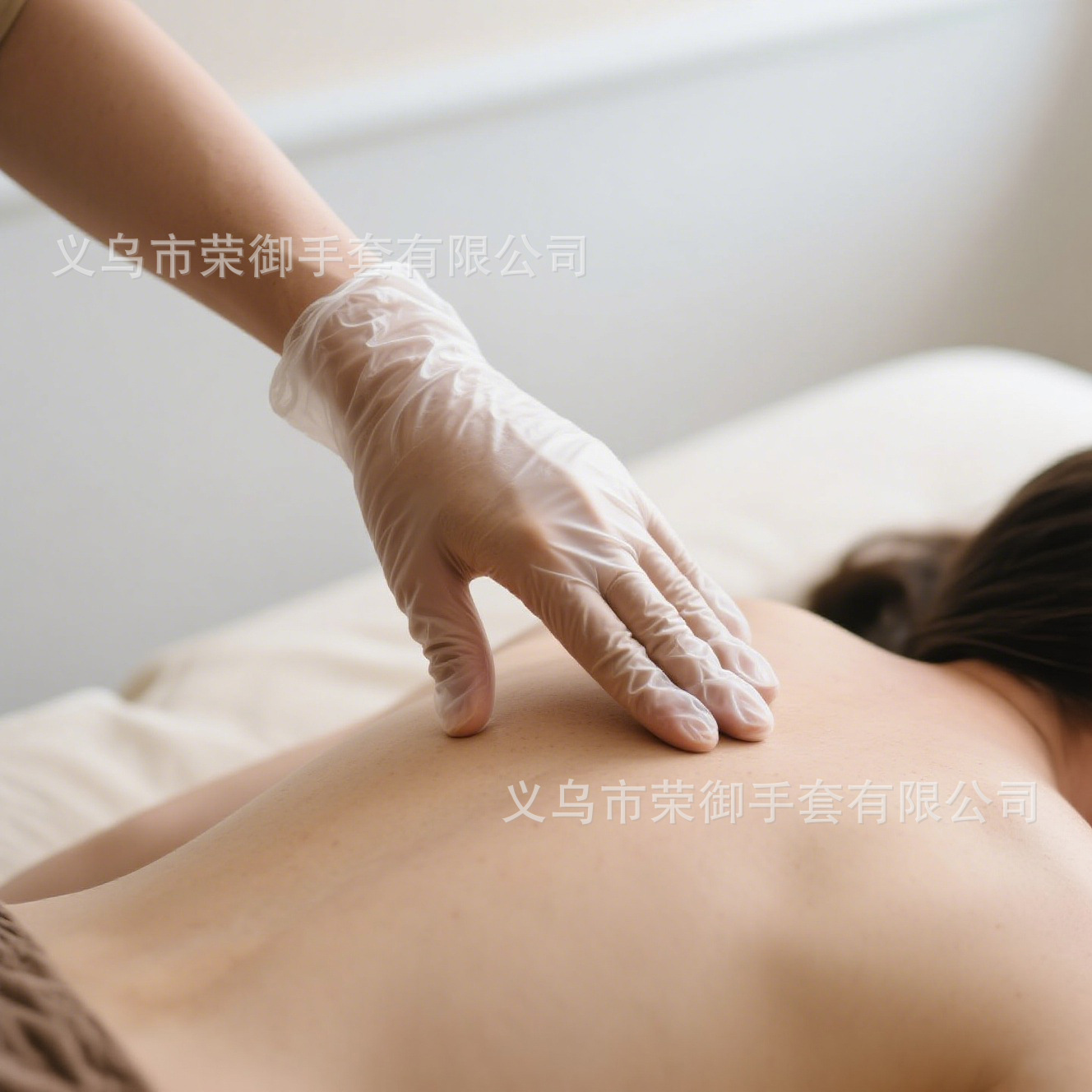 一次性透明PVC手套餐饮防油防污食品卫生防护手套美容按摩手套