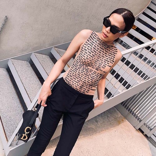 European and American women's clothing spring new style street letter print round collar sleeveless lengthened hot girl T-shirt wholesale