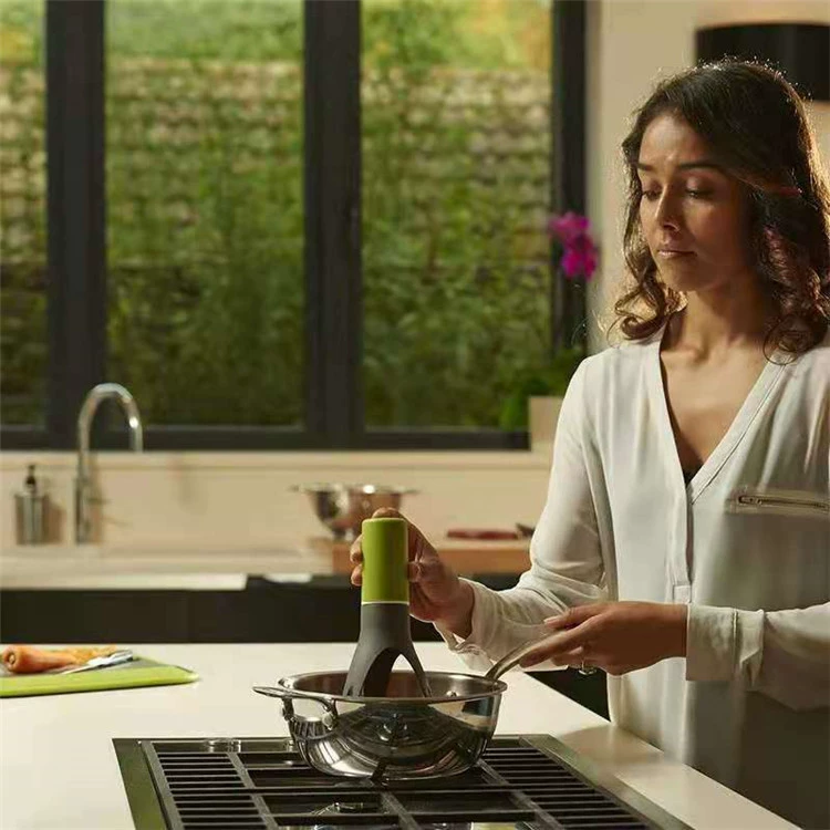  Novo produto Stirr Misturador Automático Ferramenta de Cozinha Misturador Triangular Automático Ovo