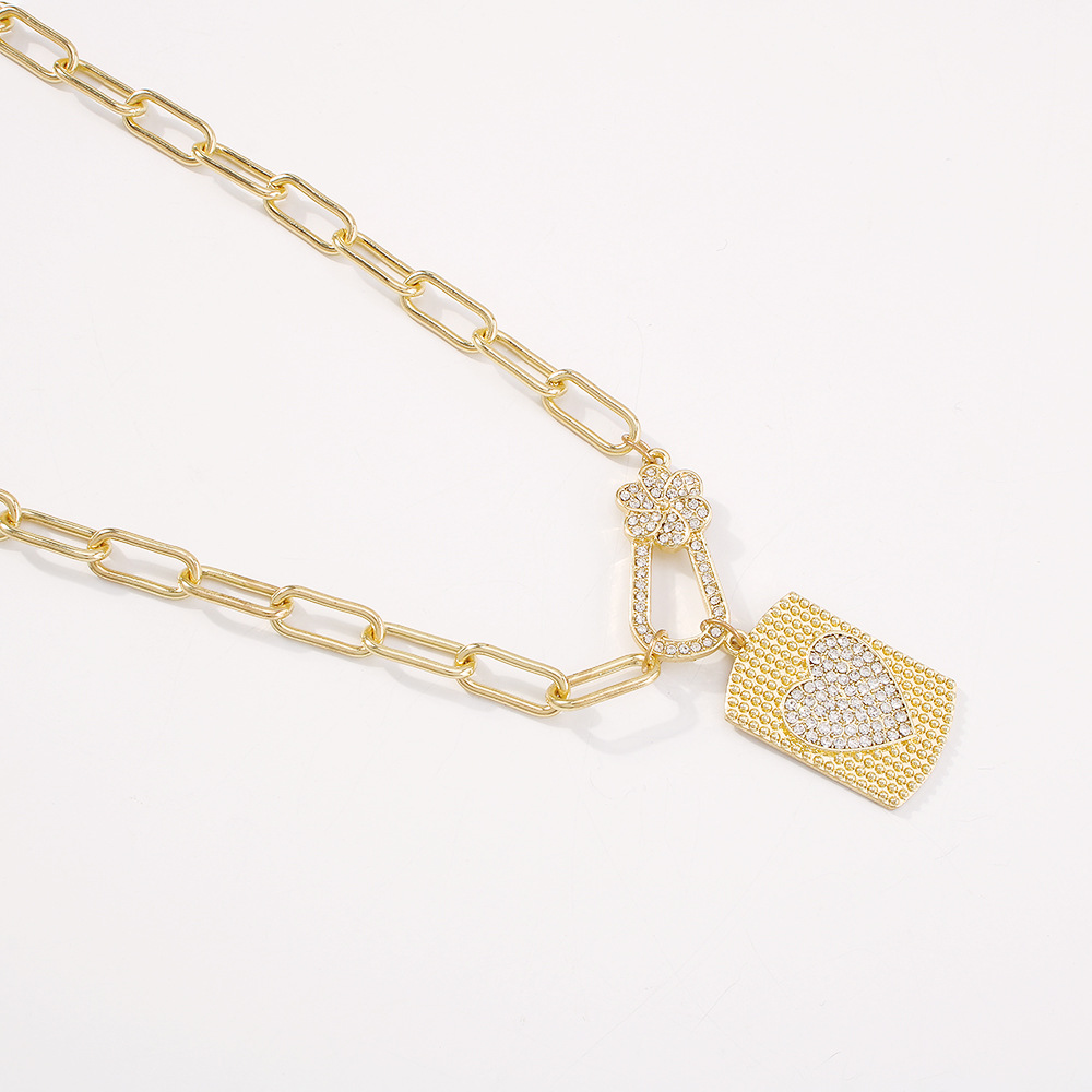 Fashion Diamond Heart Square Pendant Necklace display picture 9