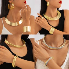 项链;耳环;戒指