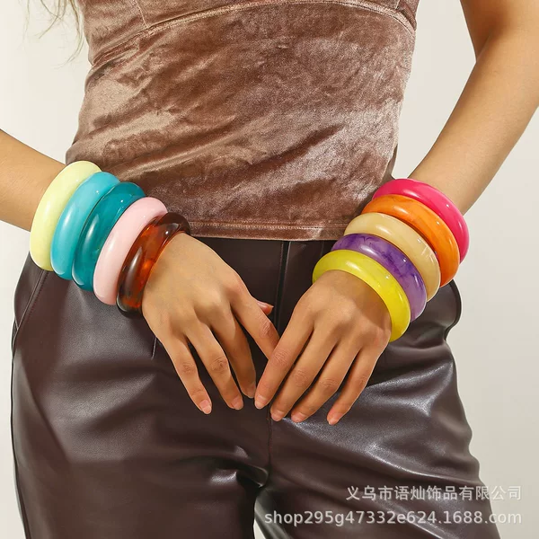Cross-Border Hot-Selling New Style Gradient Round Geometric Resin Bracelet European and American Spring and Summer Macaron Color Bracelet That Does Not Fade