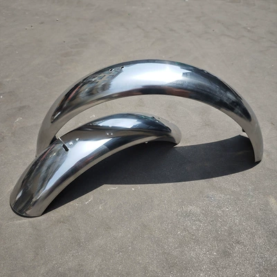 Electric Vehicle Front and Electric vehicle fender