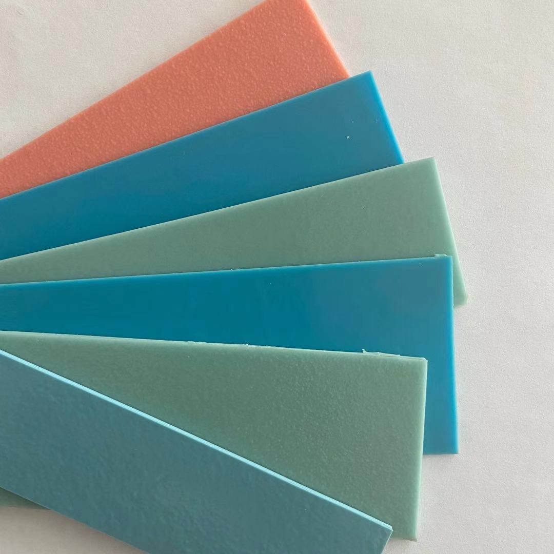 广东直发聚脲喷涂原料 屋顶喷涂双组份AB黑白料 泳池雕塑喷涂聚脲