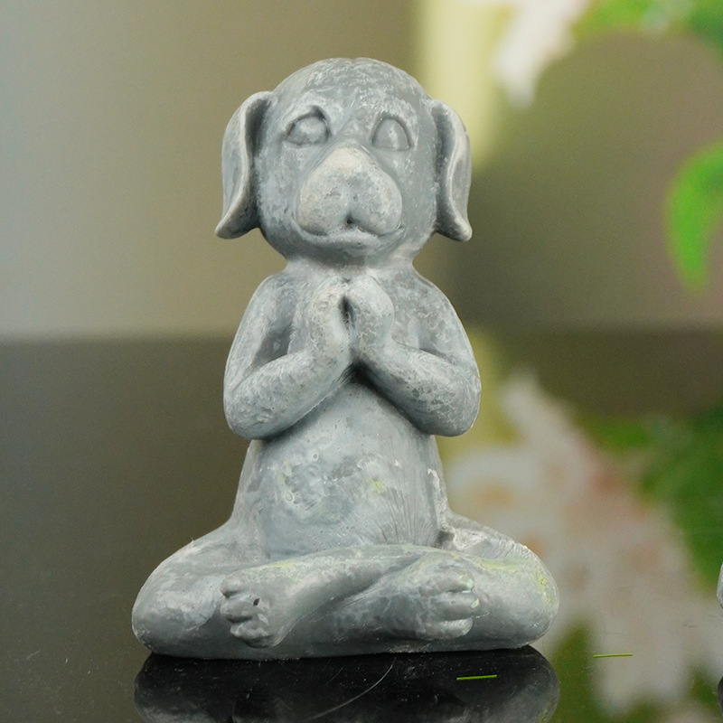 Creativo lindo perro de meditación decoración pecera paisaje decoración micro paisaje Golden Retriever perro bendición perro al por mayor
