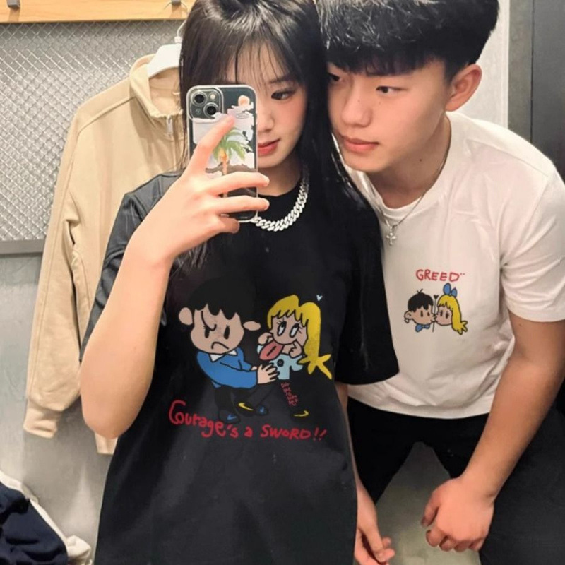 남성 백인 + 여성 흑인 키스