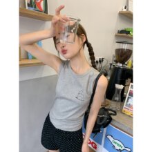 ��ÿ��r���w�N�������ֱ���Ů�ļ�2025�¿������@��С��������