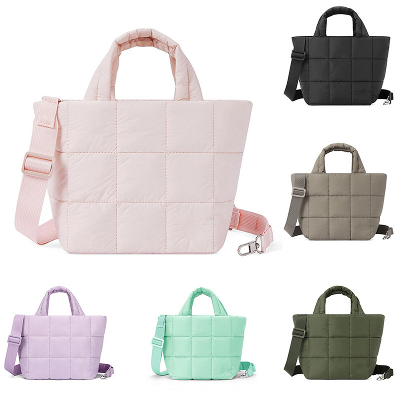 Cross-border quilted down crossbody bag, fluffy, stylish, large-capacity plaid handbag, portable travel shoulder bag Cross-border quilted down crossbody bag, fluffy, stylish, large-capacity plaid handbag, portable travel shoulder bag