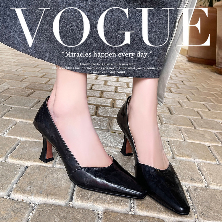 Temperament fan ~! 7cm Hand-Scratched Sheepskin Small Square Head Shallow High-Heeled Simple Style Work Shoes Single-layer Shoes Leather Women's Shoes Temperament fan ~! 7cm Hand-Scratched Sheepskin Small Square Head Shallow High-Heeled Simple Style Work Shoes Single-layer Shoes Leather Women's Shoes