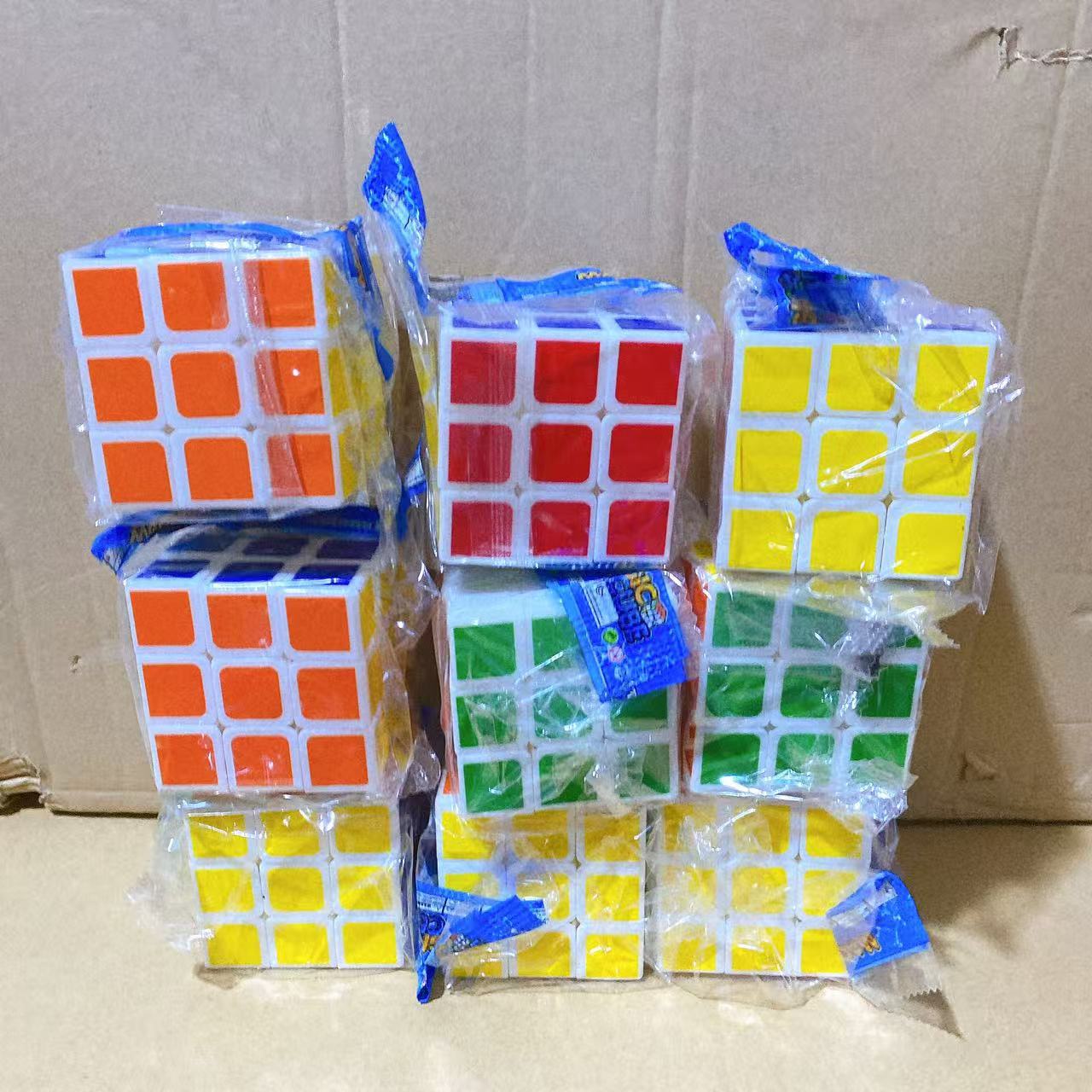 5.3 Cubo Rubik en bolsas independientes de cm