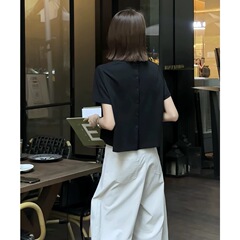 カジュアル シンプル 夏 ミニマリスト 万能 バックボタン ユニークで見栄えの良い 黒 半袖 Tシャツ レディース 薄手