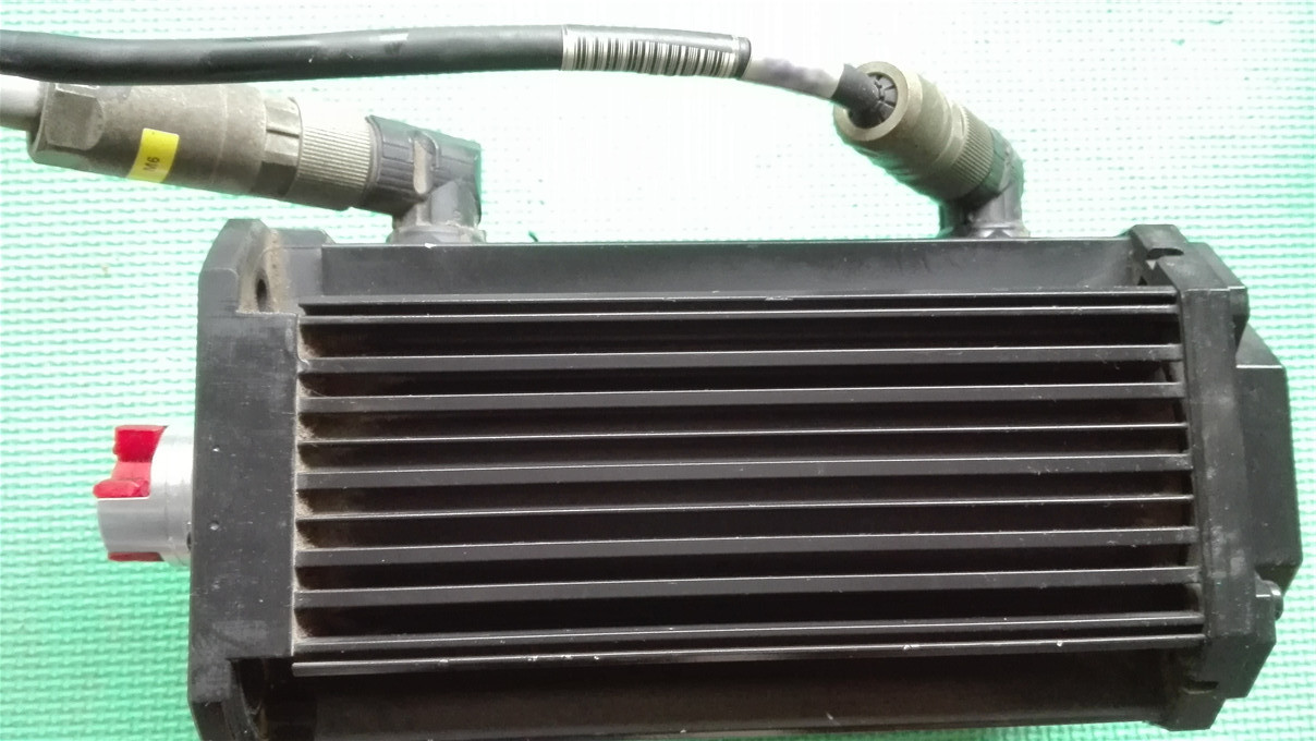 A046*高 MDSKARS071-22 1.7KW伺服电机    伦