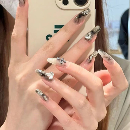 High-end silver crocodile heart sparkling love sticker nail art complete nail polish wearing nail piece European and American style