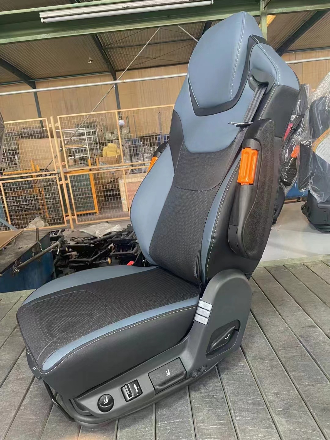 Asiento neumático para camión, conductor y copiloto