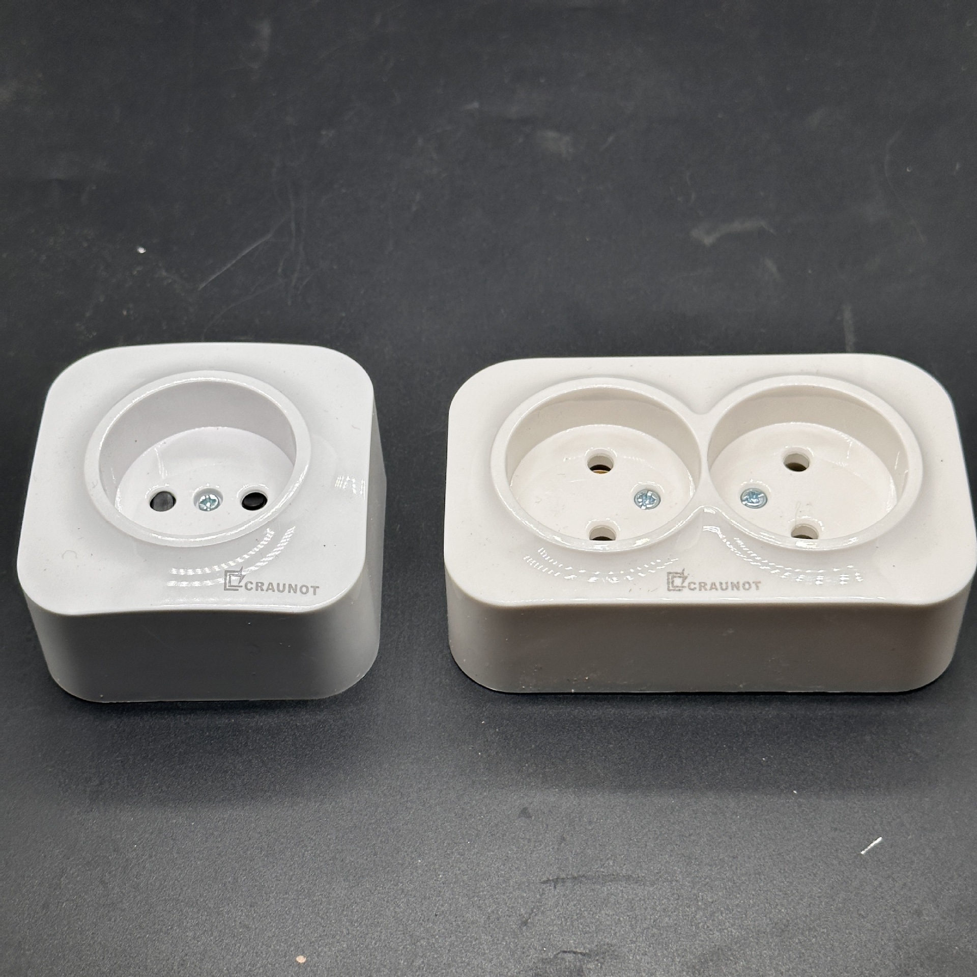 欧规俄罗斯墙壁插座厂家直销跨境明装家装外贸跨境电商