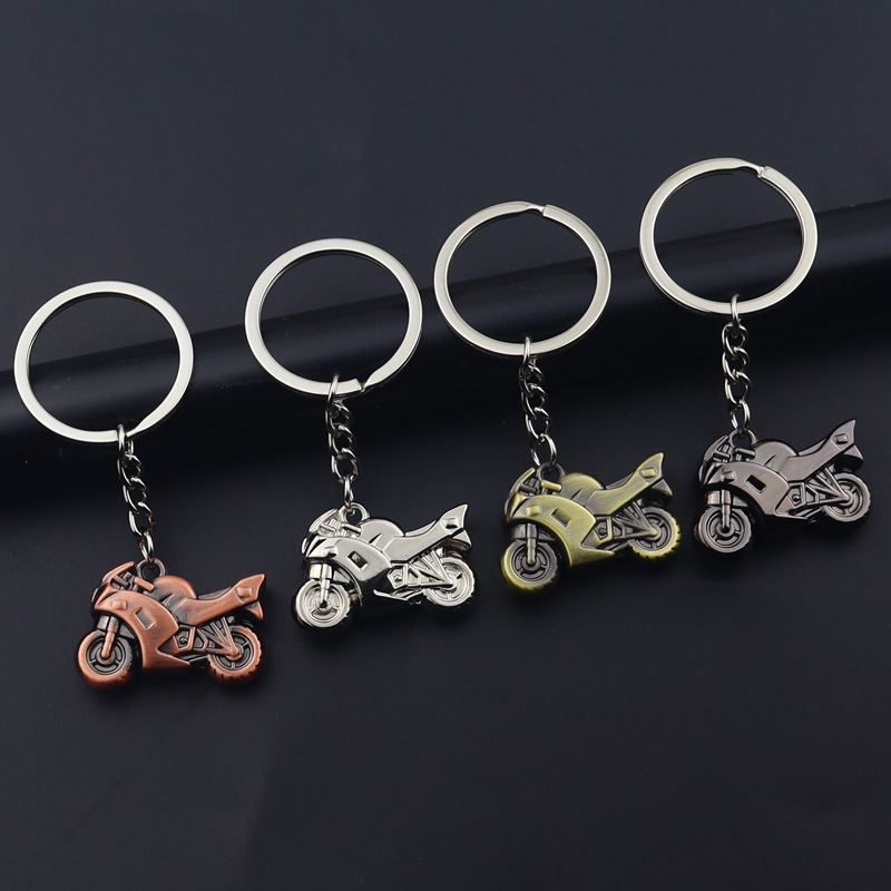 Metal Motorcycle Keychain Pendant Helmet Three-Dimensional Motorcycle Keychain Creative Motorcycle Keychain Backpack Pendant