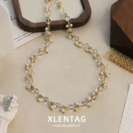 项链;耳钉;手链