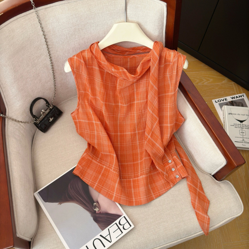 Real Shot of a Stylish, Complexion-Enhancing Classic Plaid Shirt for Women, New Summer Design with a Ribbon, Elegant Sleeveless Top for Outerwear Real Shot of a Stylish, Complexion-Enhancing Classic Plaid Shirt for Women, New Summer Design with a Ribbon, Elegant Sleeveless Top for Outerwear