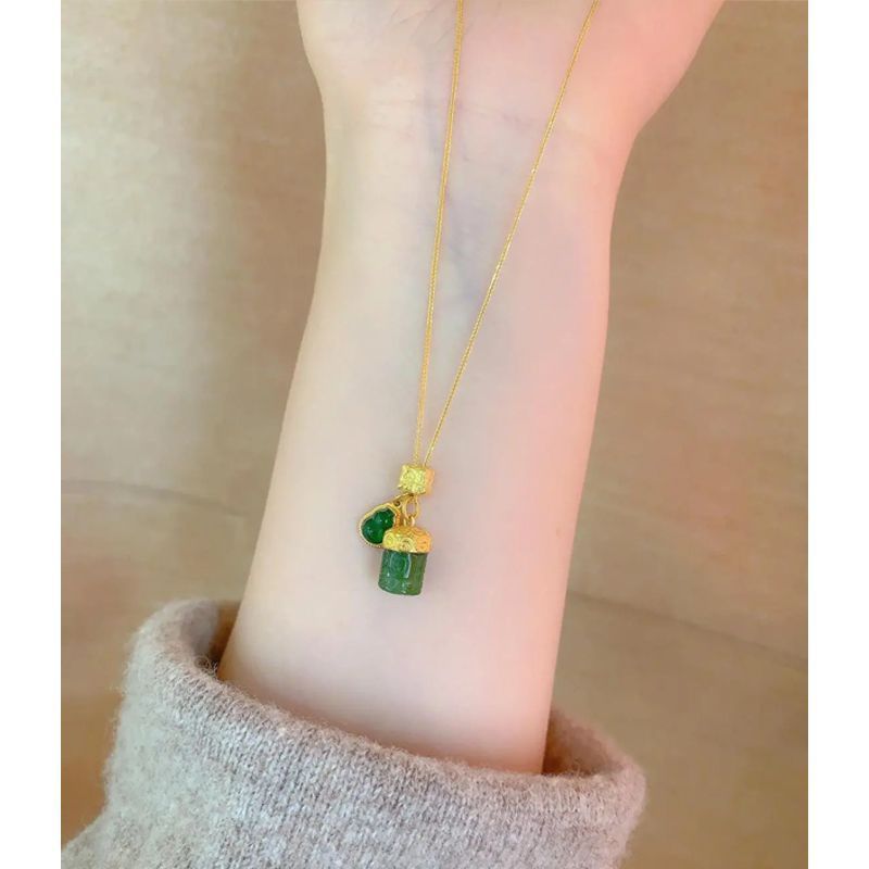 洗練された黄金色の招財碧璽回紋珠ネックレスファッション気質百合鎖骨鎖女性モデル2025新製品|undefined