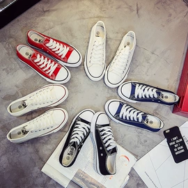 女式帆布鞋;男式帆布鞋