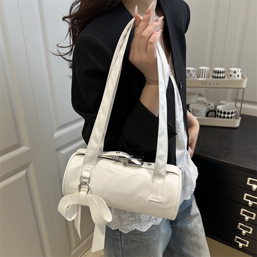 Korean stylish new 2025 summer solid color cylinder new fashion Boston commuting shoulder bag with underarm for women