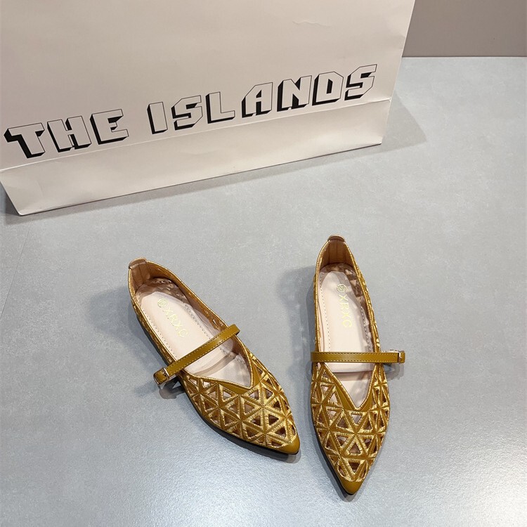 Summer Hollow Versatile Clogs Pointed Toe Shoes Single Strap Shallow Flat Sandals Comfortable Versatile Loafers