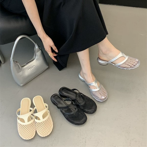 Летние женские босоножки-мюли 2025 года, новые модные, сетчатые, дышащие, закрытые, на универсальной массивной подошве.