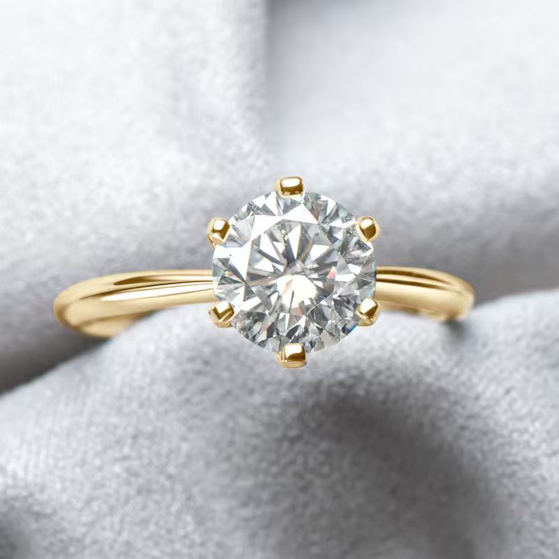 925 Sterling Silver Gold-Plated Moissanite Ring One Carat t Family Six-Claw Classic Fashion Proposal Ring Female Manufacturer Wholesale