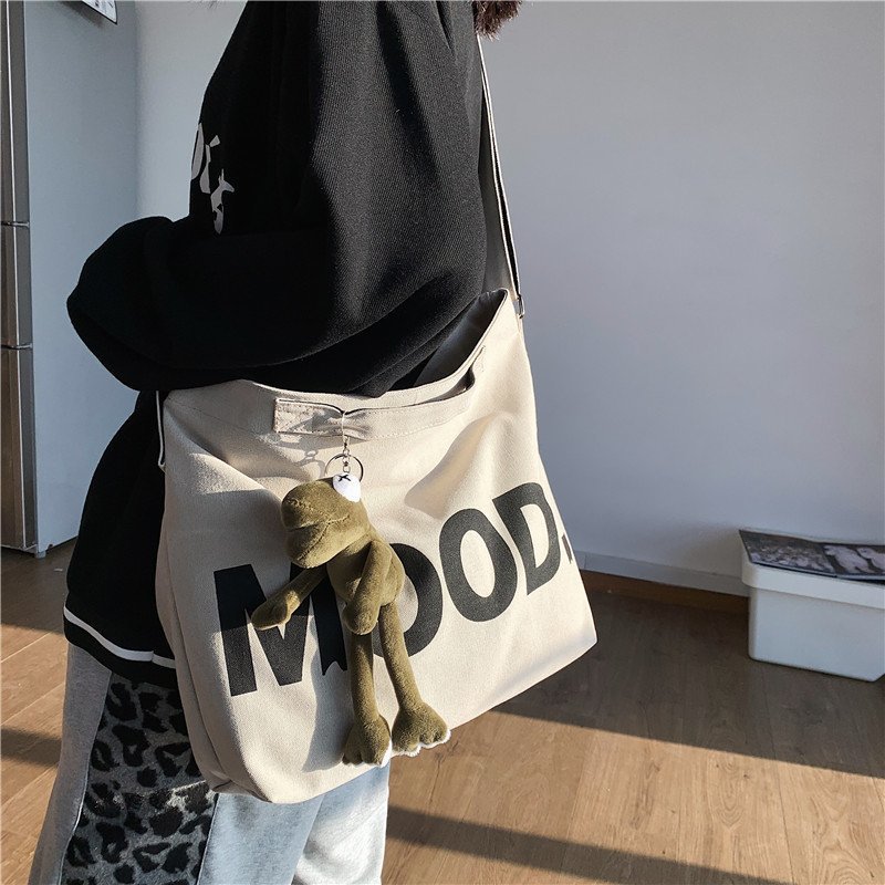 Canvas bag large capacity female ins style fashion Korean style slung bag female 2022 new trend shoulder bag wholesale