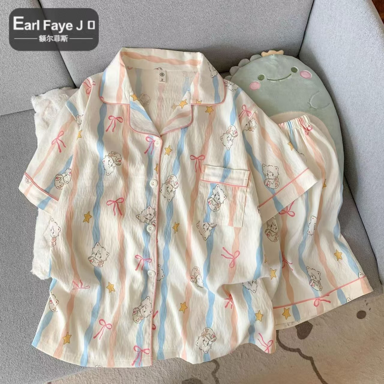 Comercio exterior de Vietnam verano nuevo estilo nube rebeca de algodón solapa dulce pijama de dibujos animados pantalones cortos de manga corta traje de servicio a domicilio para mujer