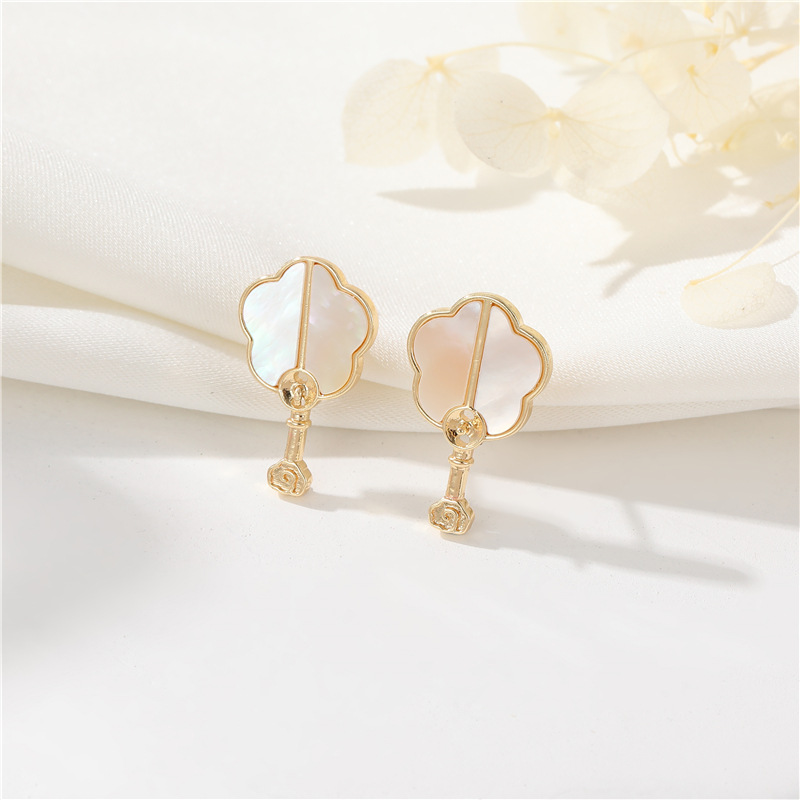 1 Pair Simple Style Flower Inlay Copper Zircon Ear Studs display picture 5