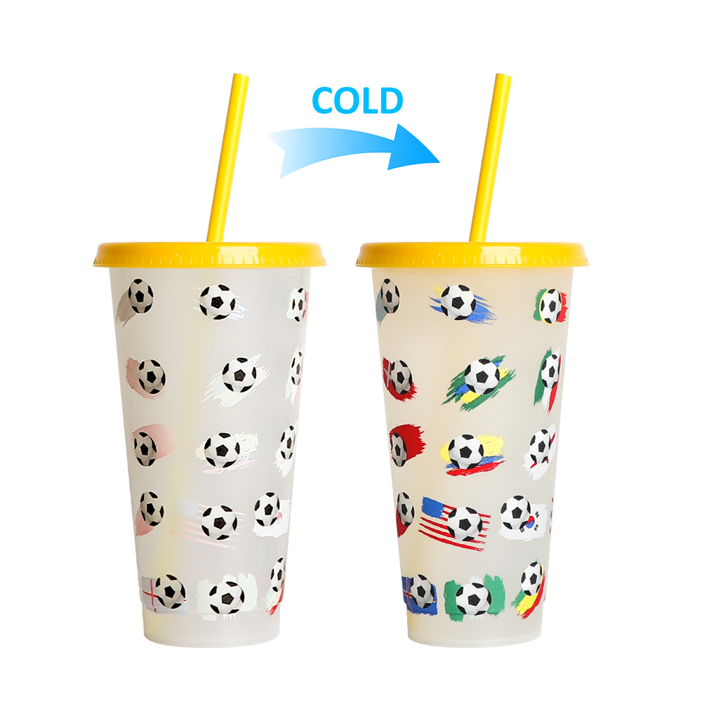 Spot transfronterizo de 710ml taza de plástico de color frío de gran capacidad PP taza de té con leche bebida fría con taza de paja con fábrica de inspección NBCU
