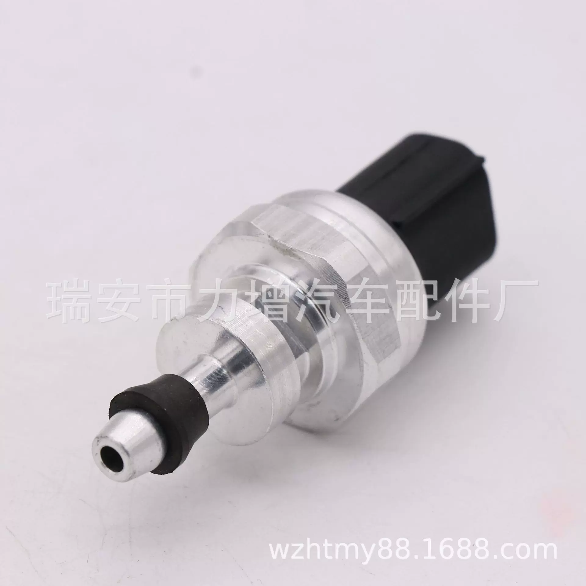 8201000764 82010-00764适用于雷诺空调压力传感器