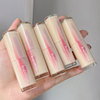 Moisturizing universal lipstick, intense hydration, mirror effect, plump lips effect