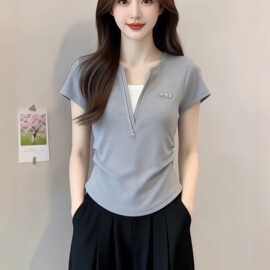 仅用于产品展示勿拍-欧货轻奢假两件V领短袖T恤女2026新款夏季爆