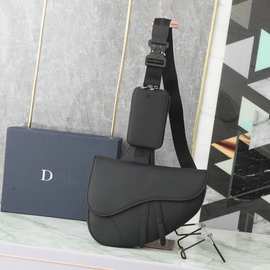 D奥荔枝纹真皮马鞍斜挎包单肩斜挎包潮流胸包高品质图片实拍