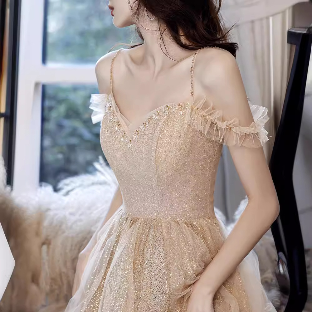 Vestido de Fiesta Elegante con Tirantes Color Champaña, Nuevo Estilo 2026, para Mujer, Ideal para Cumpleaños o Eventos Especiales.