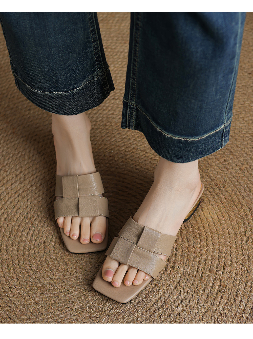 Dép sandal nữ quai chữ V đan mũi vuông hở ngón gót thấp — màu trắng ngà chi tiết 12