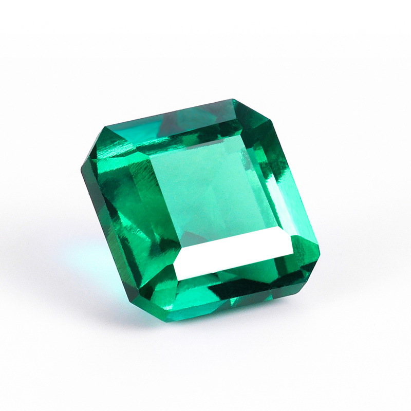 Weisheng Jewelry Esmeralda Gema Anillo Fideos Piedra principal Chaflán cuadrado Cheping Zambia Esmeralda Piedra desnuda al por mayor