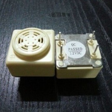 启盛机械式蜂鸣器 方壳蜂鸣器插针式 12v26*26*19 支持网上订购