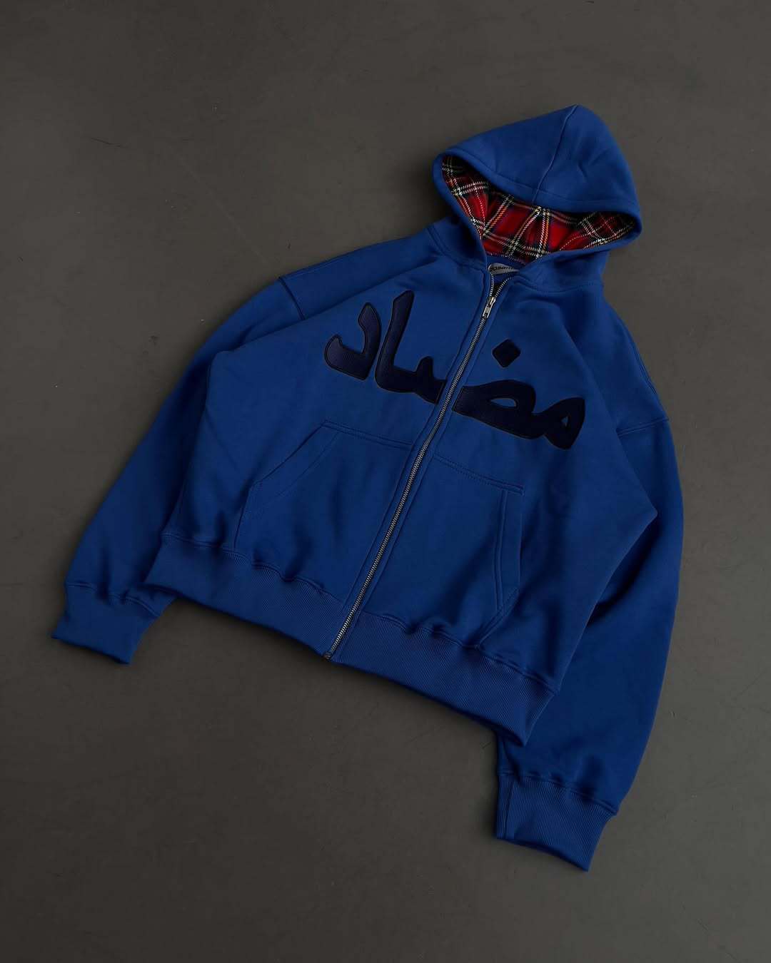 Giacca con cappuccio uomo y2k con zip e stampa personalizzata_voghion.com