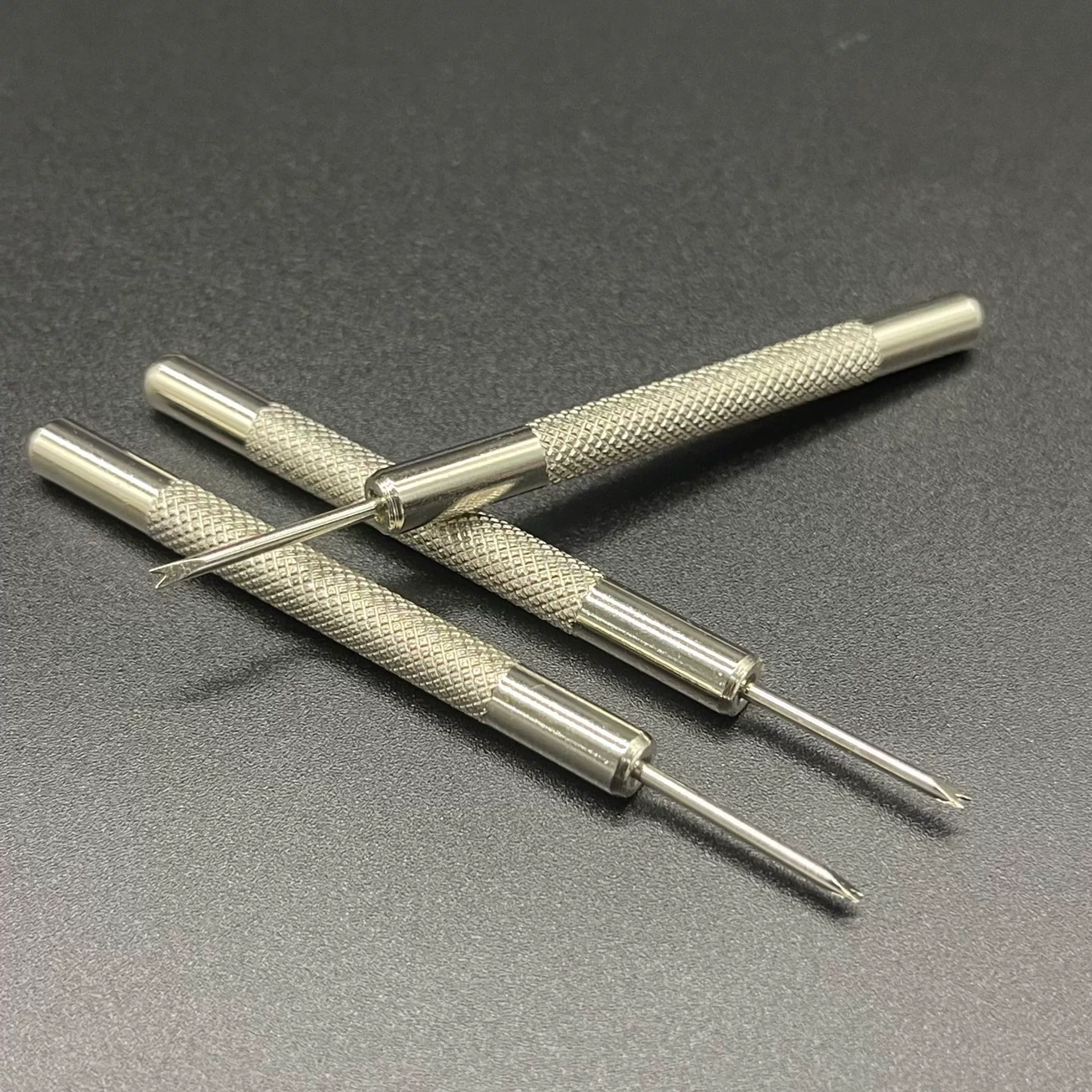 Источник производитель инструмент для ремонта часов необработанное ухо партии одно маленькое ухо партии сменный ремешок для зачистки