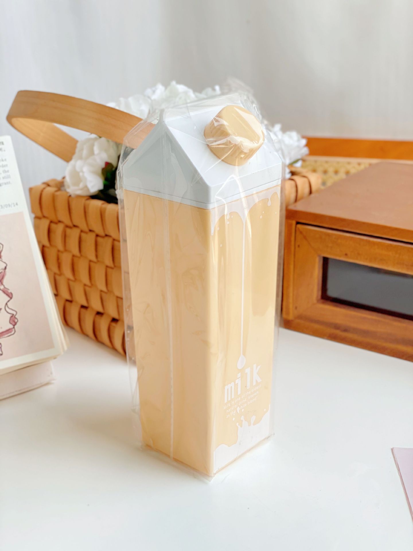 Cada 5 Yuan taza de cerámica taza de liquidación cantidad de stock no es mucho taza de café taza de agua taza de dibujos animados taza de desayuno