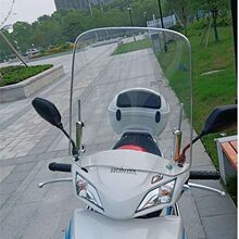 电动车摩托车电瓶车挡风玻璃高清透明板前挡风板踏板车挡雨板新款