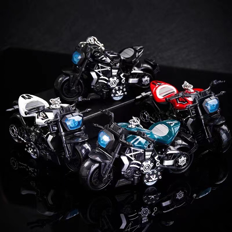 Aleación de retroceso modelo de motocicleta decoración simulación de plástico carreras de juguete transfronterizo llavero colgante agarre decoración de la máquina