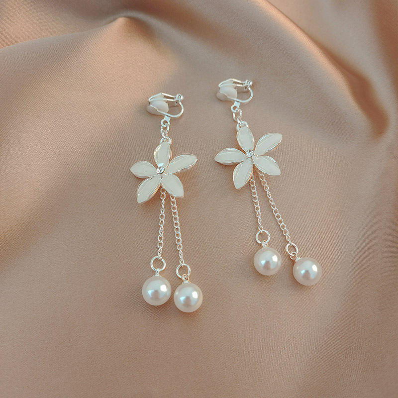 Ear clips with tassels, flowered