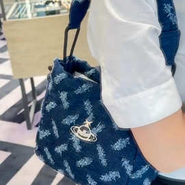 2025牛仔布水桶包手提包单肩斜挎包潮西太后刺绣女包水桶型