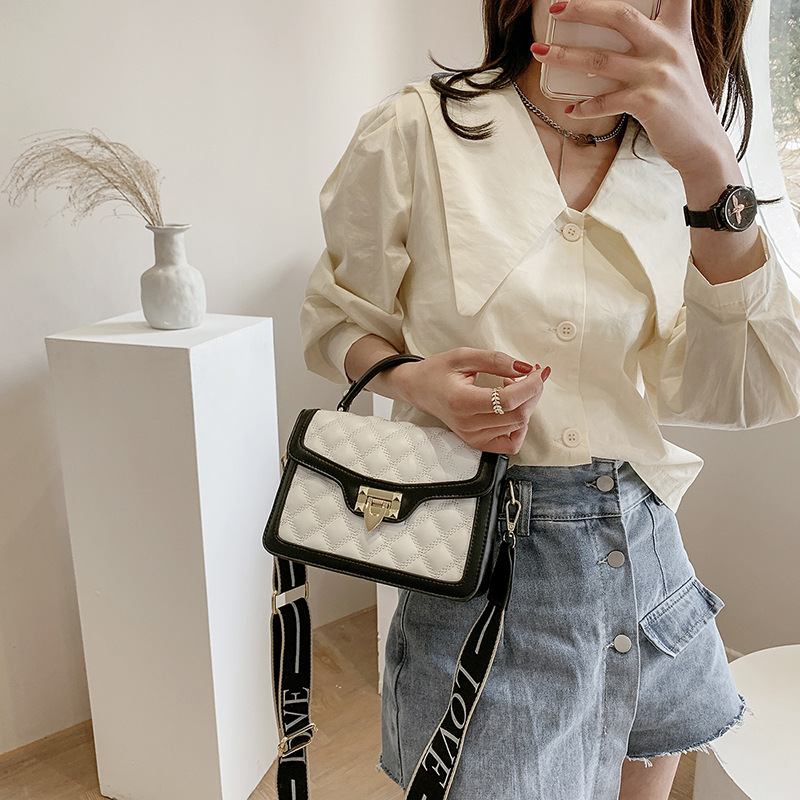 Fashion Rhombus Wide Shoulder Strap Shoulder Messenger Small Square Bag display picture 28