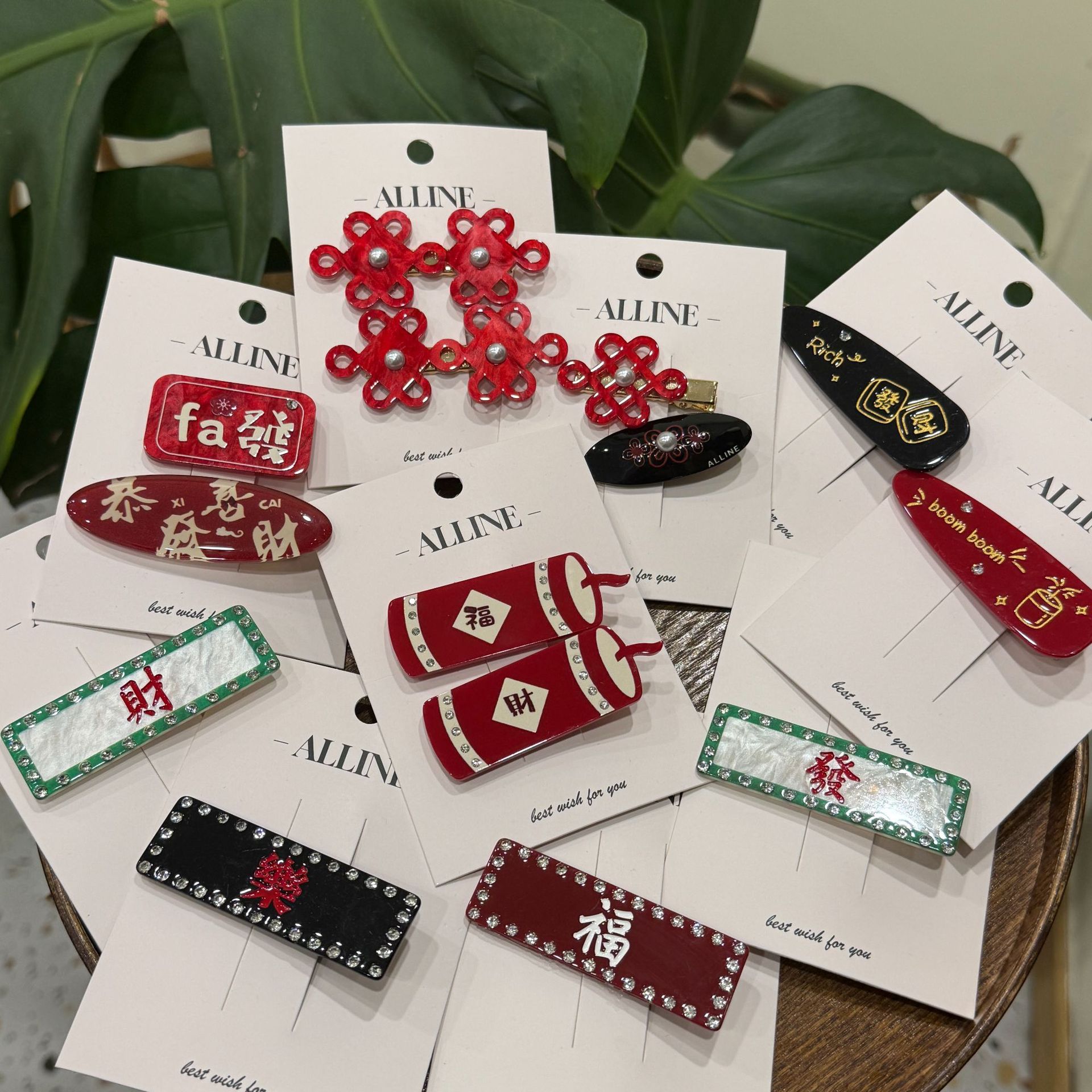 新年发饰发财中国结爆竹刘海夹红色趣味感鸭嘴夹国风亚克力发夹